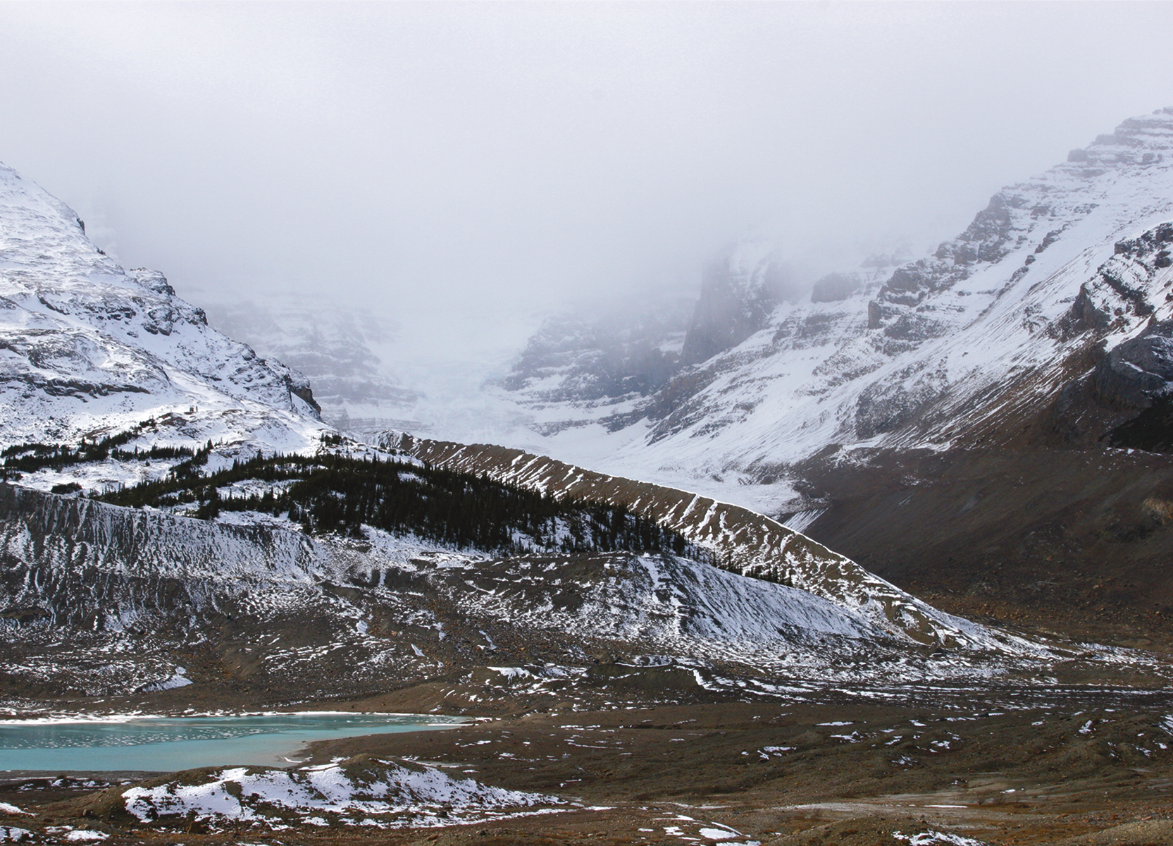 a simple rain picture of Athabasca Glacier